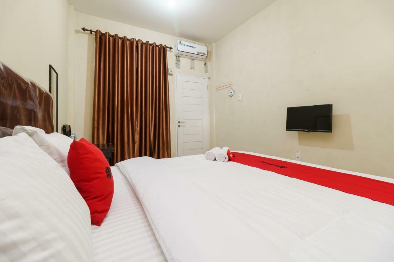 เรดดอร์ซ ชาเรียะฮ์ เนียร์ อาร์เอส ปีร์นกาดิ เมดาน Hotel ภายนอก รูปภาพ